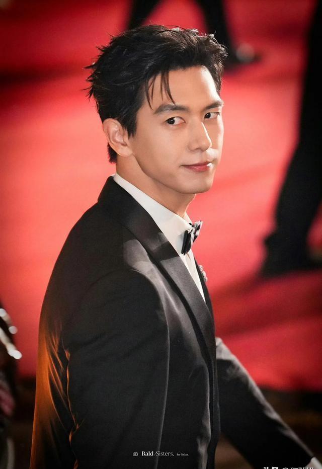 王的男明星，娱乐圈的璀璨之星聚焦